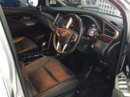 Jual Mobil Toyota Venturer 2017  4