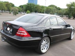 2005 Mercedes-Benz C-Class dijual 4