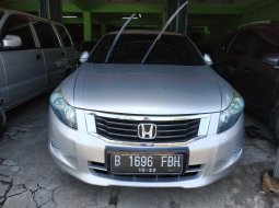 Jual Mobil Honda Accord 1.6 Automatic 2010 1