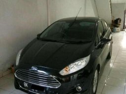 Ford Fiesta Sport 2014 Hitam 2