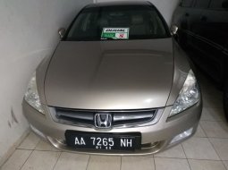 Jual Mobil Honda Accord VTi-L 2004 2