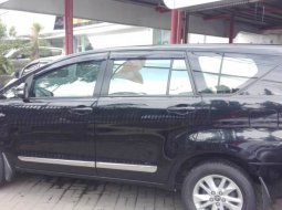 Jual Toyota Kijang Innova 2.0 V 2017 2