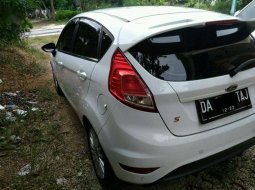 Ford Fiesta 2015 terbaik 5