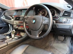 Jual Mobil BMW 5 Series 520i 2012 8