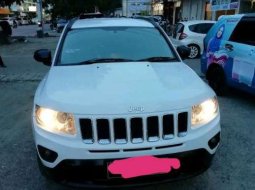 Jeep Compass  2012 Putih 3