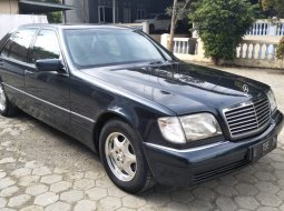 Jual Mobil Mercedes-Benz S-Class S 320 1997 2