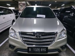 Jual Mobil Toyota Kijang Innova 2.5 Diesel NA 2013 3