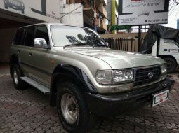 Jual Mobil Toyota Land Cruiser 4.2 VX 1996 2