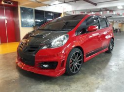 Jual Mobil Honda Jazz RS 2011 1