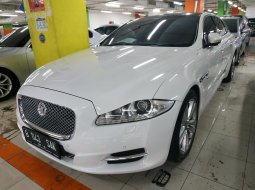 Jual Mobil Jaguar XJ Portofolio L 2013 3