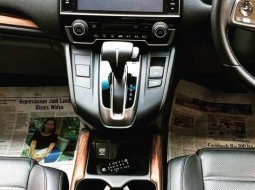 Honda CR-V (4X2) 2017 kondisi terawat 1
