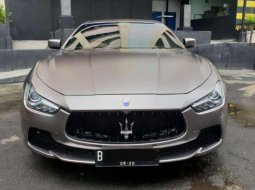 Maserati Ghibli  2014 Abu-abu 7