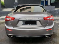 Maserati Ghibli  2014 Abu-abu 1