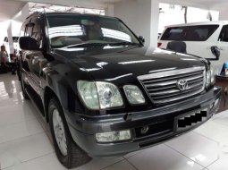 Toyota Land Cruiser 2004 terbaik 3