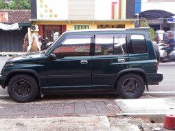 Jual Mobil Suzuki Escudo JLX 1995 1