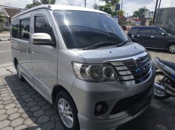 Jual Daihatsu Luxio X 2015 2