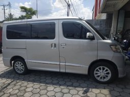 Jual Daihatsu Luxio X 2015 3