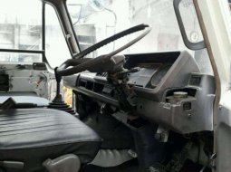 Nissan UD Truck () 1996 kondisi terawat 1