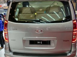 Jual Mobil Hyundai H-1 Royale 2018 2