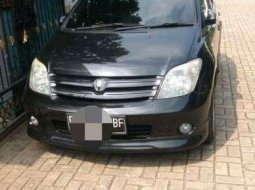 Toyota IST  2003 Hitam 3