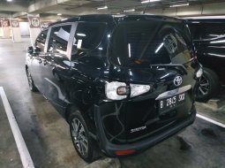 Jual Toyota Sienta V 2016  2