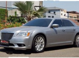 Chrysler 300C 2013 terbaik 7