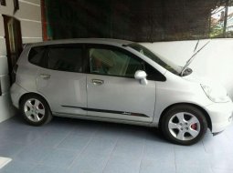 Honda Fit (1.3 Automatic) 2002 kondisi terawat 1