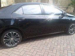 Jual Mobil Toyota Corolla Altis V 2014 6