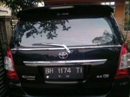 Toyota Kijang Innova V 2012 Hitam 5