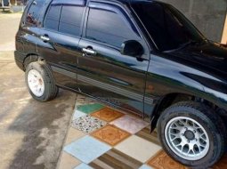 Suzuki Escudo 2004 terbaik 2