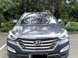 Hyundai Santa Fe CRDi 2015 Abu-abu 3