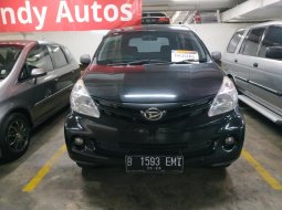 Jual mobil Daihatsu Xenia M 2012 2