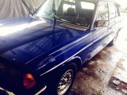 1985 Mercedes-Benz 200 dijual 4