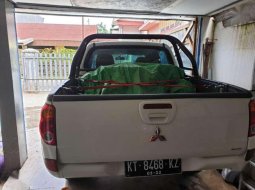 Mitsubishi Triton () 2012 kondisi terawat 3