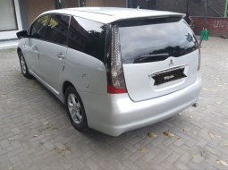 Jual Mobil Mitsubishi Grandis 2.4 Automatic 2005 5