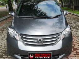 Jual Mobil Honda Freed PSD 2011  1