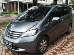 Jual Mobil Honda Freed PSD 2011  3