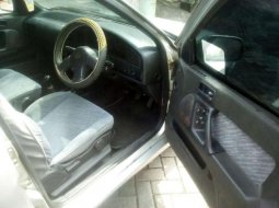 Hyundai Elantra 1995 dijual 4