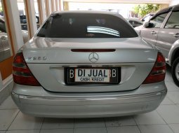 Jual Mobil Mercedes-Benz E-Class 260 2007 1