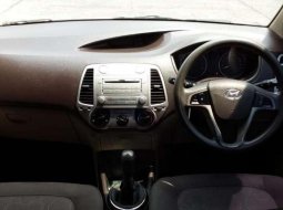 Hyundai I20  2011 Silver 2