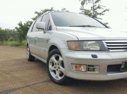 2001 Mitsubishi Chariot dijual 6