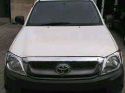 2007 Toyota Hilux dijual 6