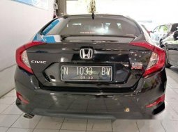 Honda Civic 2 2017 Hitam 4