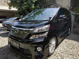 Jual Toyota Vellfire 2.4 ZG A/T 2012 2