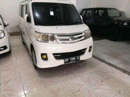 Toyota IST  2012 Putih 2