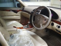 Jual Mercedes-Benz E260 AMG 2004 5