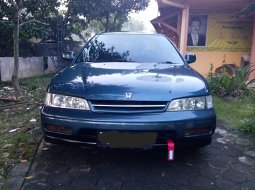 Jual Mobil Honda Accord VTi 1995 3