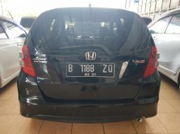 Jual Mobil Honda Jazz RS 2011 4