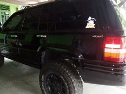 Jual Mobil Jeep Grand Cherokee Limited 1999 5