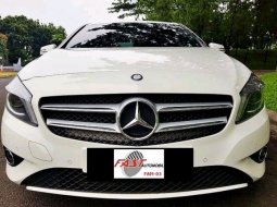 Jual Mercedes-Benz 200 2.0 Manual 2013 1